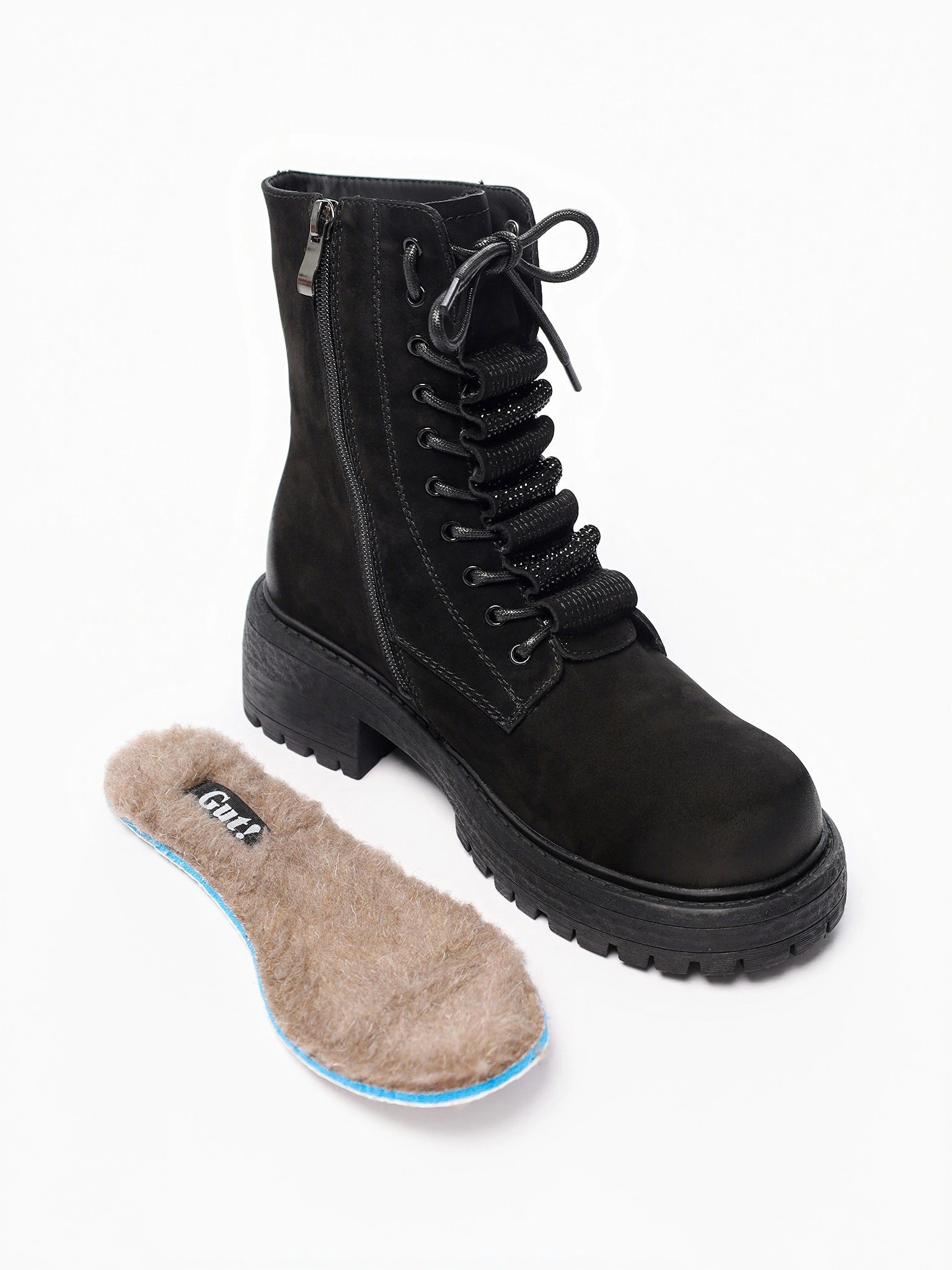 Ботинки-дерби черного цвета со стразами на высоком широком каблуке